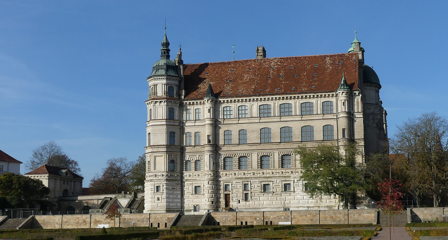 Schloss G�strow
